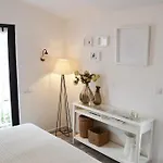 Sea View House Olja