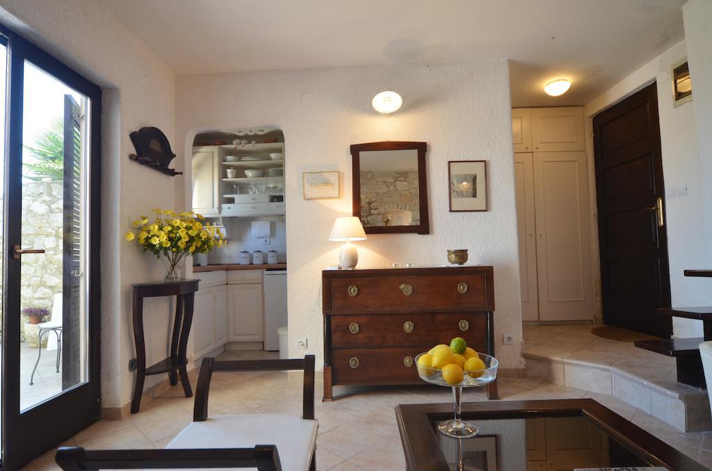Sea View House Olja
